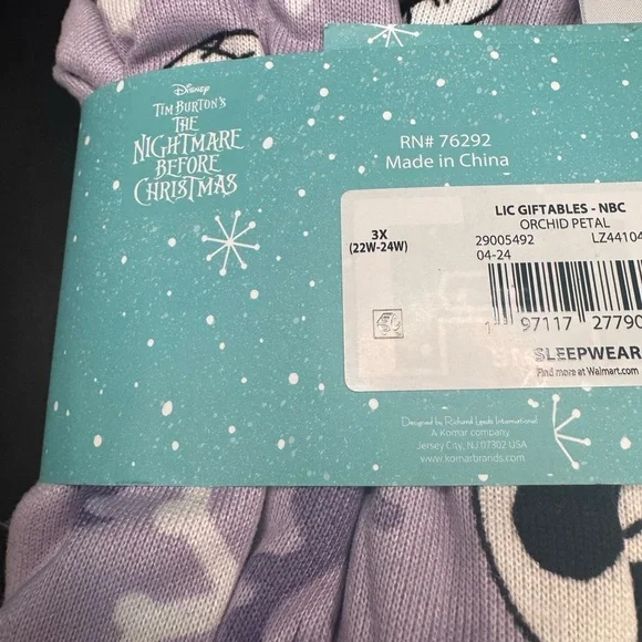 Disney Jack Skellington 3 Piece Set Womens Size 3X (22-24) Pajamas Pjs Socks NWT - Picture 8 of 14